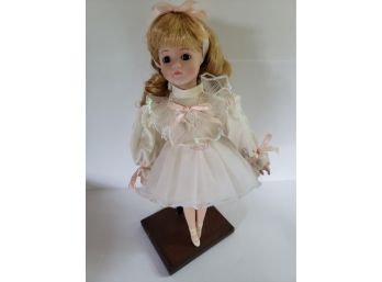 Camelot Handcrafted Porcelain Doll Collection Features 'Michelle' Like New In Box