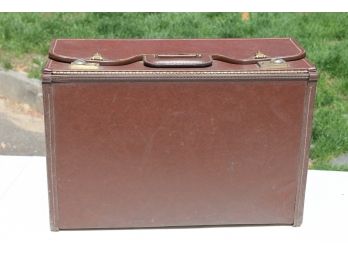 Vintage Brown File Case Measures 9' X 13.5' X 20.5'