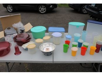 Large Grouping Of Various Tupperware
