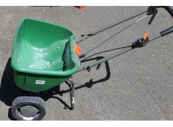 Scott's Seed And Fertilizer Spreader With Edge Guard