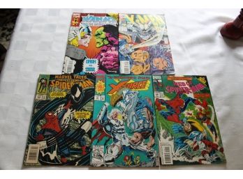 Collection Of Five Marvel Comics Including Spiderman, X-Men, X-Force