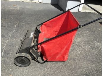 AgriFab Lawn, Leaf And Driveway Sweeper With Bag