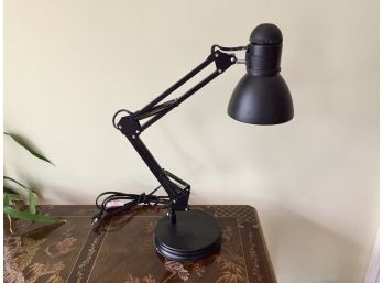 Black Articulated Arm Desk Lamp