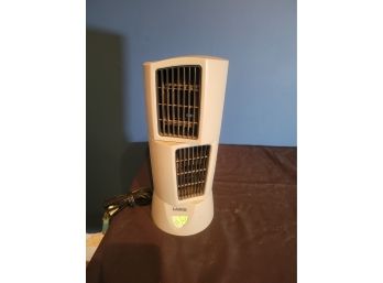 Lasko Blower Fan.  Small And Oscilates.  Tested And Working. - - - - - - -- - - - - - -- - - - - - - - Loc: LR