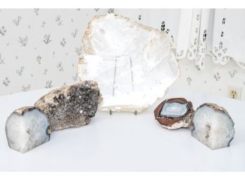 12' Quartz Slab Together With Four Impressive Geodes