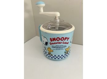 COOL Vintage Snoopy/peanuts Ice Creme Maker