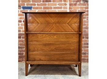 Mid Century Modern 5 Drawer Tall Chest / Dresser