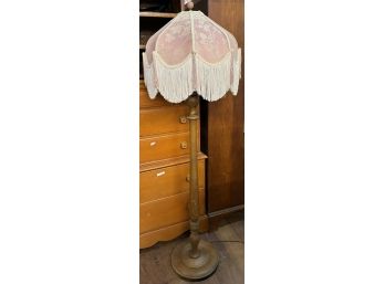 Gorgeous Vintage Pink Lamp W/ Wood Base