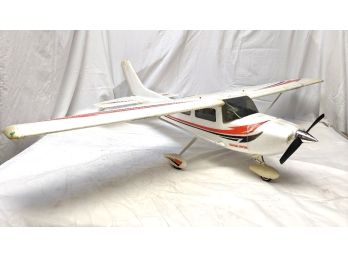 Model RC Plane Skylane N78047