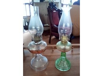 Two Vintage No. 2 Queen Anne Oil Lamps With Liquid & Wicks Can Raise & Recede
