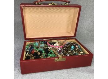 Estate Fresh - Grandmas Jewelry Box - LOADS OF ITEMS - Necklaces - Rings - Bracelets - Pins - NICE GROUP !