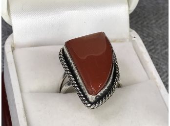 Lovely 925 / Sterling Silver Cocktail Ring With Highly Polished Red / Rust Coral - Very Pretty Ring - NEW !