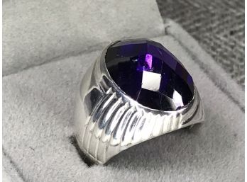 Very Pretty Brand New - Sterling Silver / 925 Cocktail Ring With Faceted Amethyst - Very Pretty - BRAND NEW !