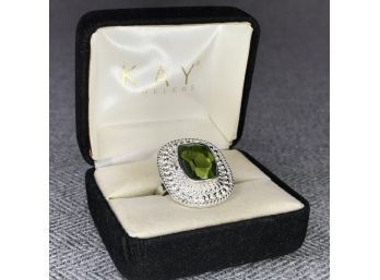 Beautiful 925 / Sterling Silver With Peridot Cocktail Ring - Brand New Never Worn - Very Pretty Ring !