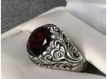 Vintage 925 / Sterling Silver Ring - All Hand Carved With Garnet - Very Nice Vintage Piece - Wonderful Piece