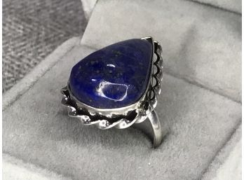 Beautiful Sterling Silver / 925 Ring With Teardrop Lapis Lazuli Cocktail Ring - Very Pretty Piece - Nice Ring