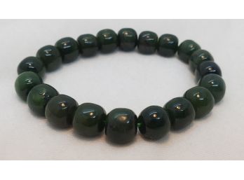 Beautiful 160 Ct Green Jade Stretch Bracelet