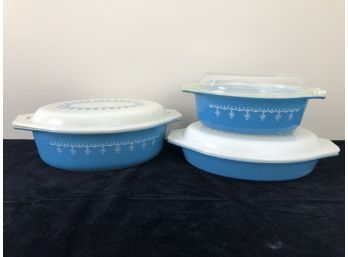 Vintage Pyrex Snowflake Blue Casserole Dish Set