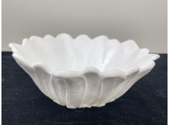 Lily Pons Flower Floral Indiana Milk Glass White Serving Bowl