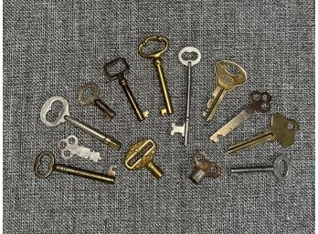 An Assortment Of Vintage Skeleton & Other Keys
