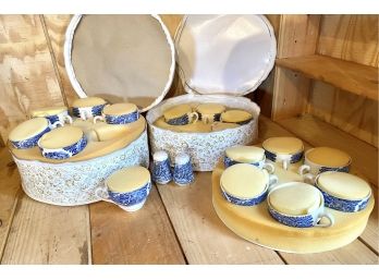 Vintage Blue & White England Paul Revere Tea Cups And Shakers