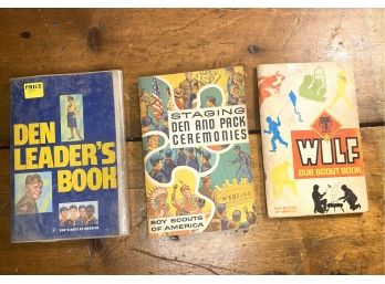Vintage BOY SCOUT Den And Pack Leader Books