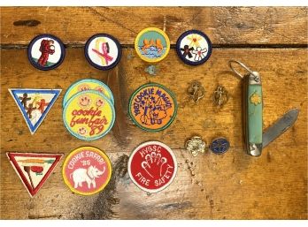 Antique GIRL SCOUTS LOT- Knife,patches And Pins