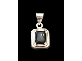 Vintage Sterling Silver Onyx Color Pendant