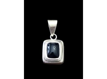 Vintage Silpada Sterling Silver Onyx Color Pendant