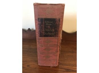 Vintage Collected Works Of Charles Dickens. Including Tale Of Two Cities In Oliver Twist
