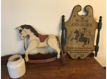 Nice Horse Lovers Signs And Ceramic Pot