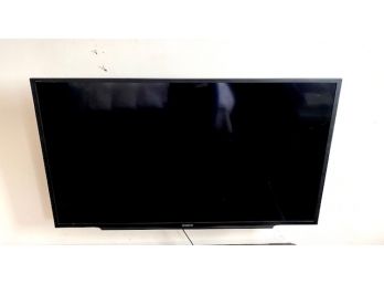 40' Sony Flatscreen Tv-wall Mountable