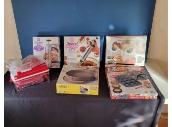 Bakeware / Cooking / Entire Selection. This Will Be All Boxed Up For You. - - - - - -- - - - - - - Loc: GS3