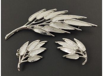 VINTAGE DESIGNER JUDY LEE SILVER TONE LEAF BROOCH & EARRINGS SET