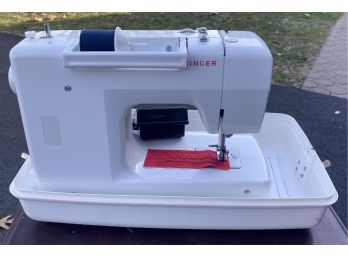 Portable Singer Sewing Machine