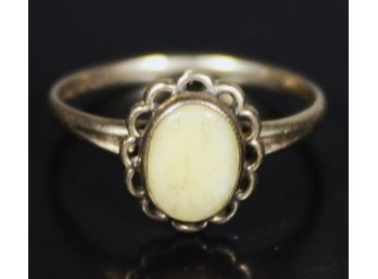 Antique Ladies 10K Gold Ring Having Pale Stone Size 6