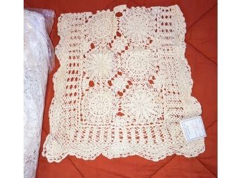 Vintage Italian Handmade Lace Crochet Dresser Scarf - 2 Of 2