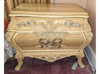 Vintage Glen Traditionals, Inc, PA, For  Romo Furniture Nightstand 'Pol. Wheat Bone & Silver' 1 Of 2