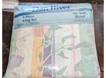 Dan River King Size Sheet Set - Multi Floral And Vine Design
