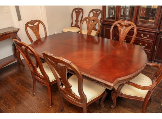 Bernhardt Dining Room Set With Eight Chairs