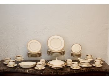 Lenox 'Monroe' Presidential Collection - Service For 10 + Serving Pieces