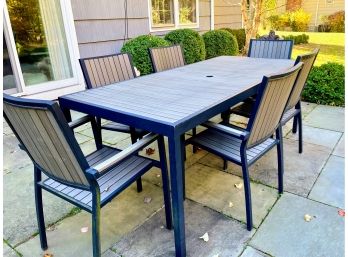 Crate And Barrel Outdoor Dining Table And  6 Chairs