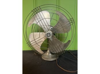 The Definition Of Art Deco! Vintage General Electric Table Fan With Aluminum Blades