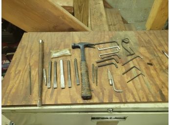 Nice Assortment Of Vintage Chisels,  Allen Keys,hammer