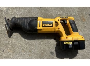 Working DeWalt Reciprocating Saw With DC9096 18V Battery Pack, Type 1, 18V XRP