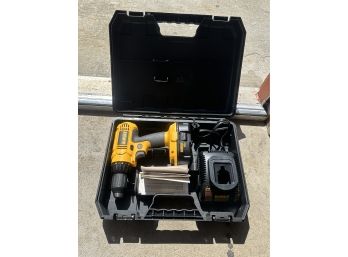 DeWalt Drill Drive Set 18V DW9226 7.2V - 18V NiCd Charger.
