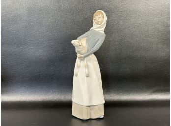 Vintage Lladro Figurine: Girl With Lamb
