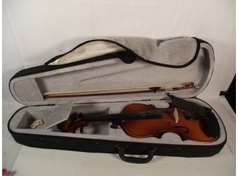 Vintage Mendini Mv300 Violin With Case And Bow