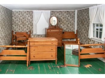 Vintage Maple Bedroom Set- 7 Pieces- Restoration Project