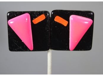 Great 1980s Black And Hot Pink Clip Earrings Geometric Shaped